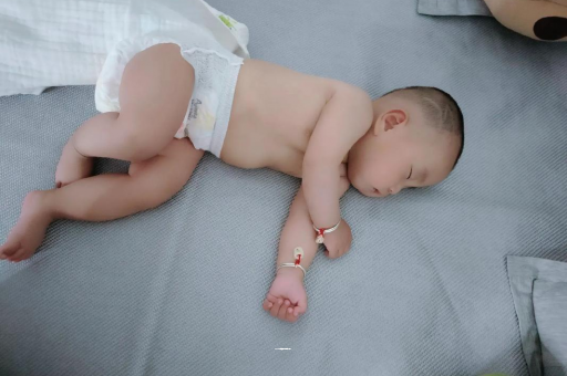 广汉孕妇显怀早的原因